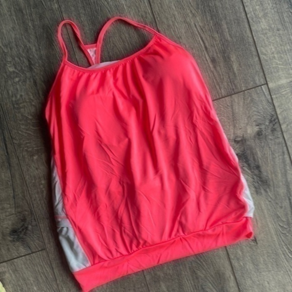 NWT Zuma Blu top Small Med tank